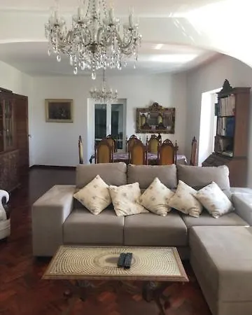 Δωμάτια σε οικογενειακή κατοικία Casa Dona Teresa *